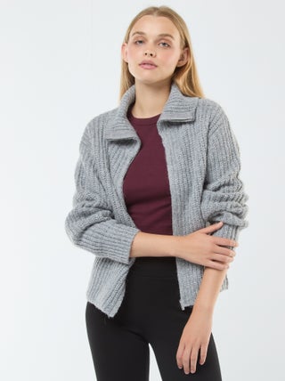 Camisola com gola de fecho