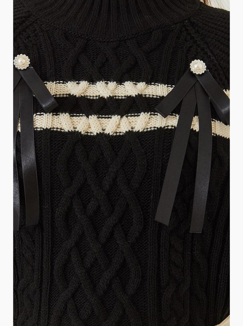 Camisola com gola de missangas e laço lucci Preto - Kiabi