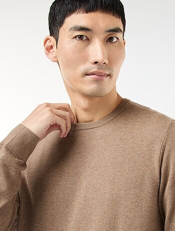 Camisola com gola redonda