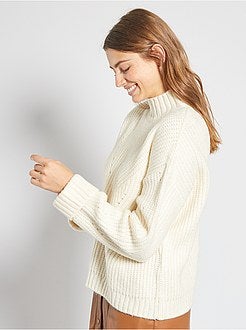 Camisola com gola subida perfurada - Kiabi