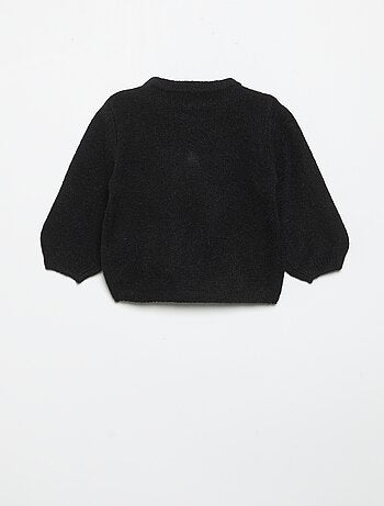 Camisola com laço grande e decorativo