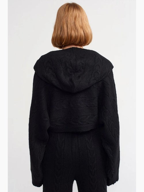 Camisola curta oversized de malha com tranças e capuz dilvin - Kiabi Camisola curta oversized de malha com tranças e capuz dilvin - Kiabi