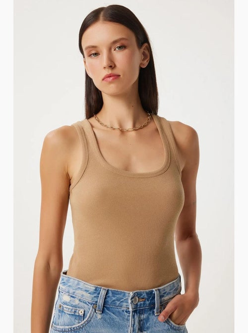 Camisola de alças ajustada em algodão com decote em u istanbul - Kiabi Camisola de alças ajustada em algodão com decote em u istanbul - Kiabi