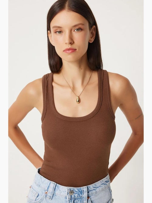 Camisola de alças ajustada em algodão com decote em u istanbul - Kiabi Camisola de alças ajustada em algodão com decote em u istanbul - Kiabi