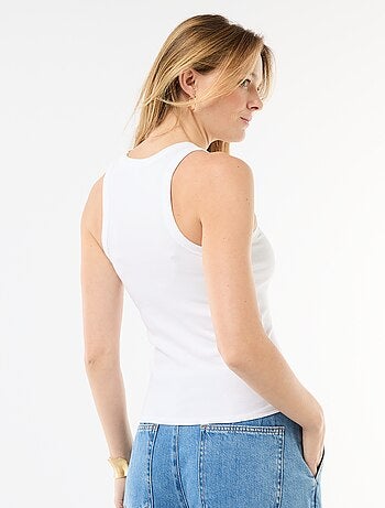 Camisola de alças cava americana