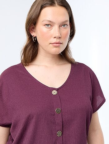 Camisola de alças com botões dourados