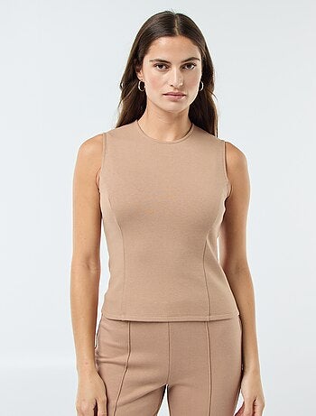 Camisola de alças com cavas americanas
