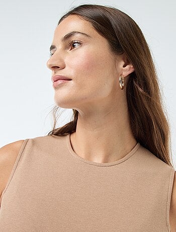 Camisola de alças com cavas americanas