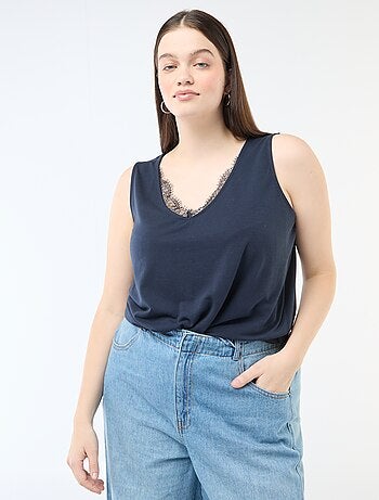 Camisola de alças com decote em V e renda