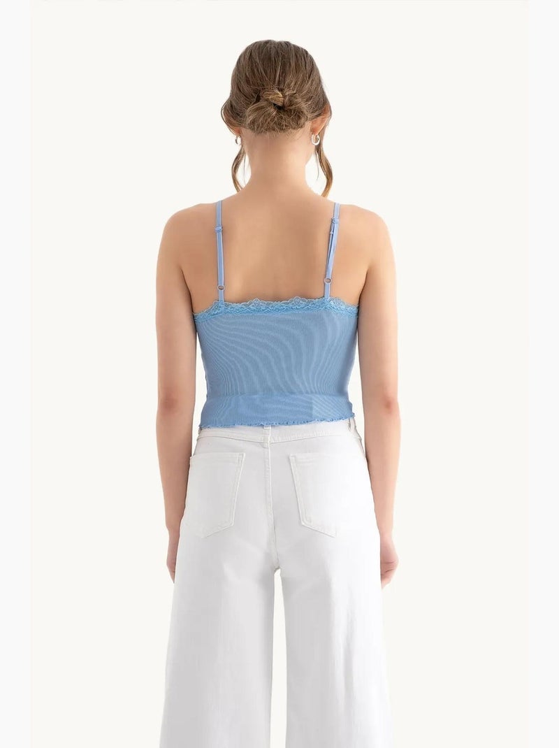 Camisola de alças cropped com decote em v e detalhe em renda hiccup Azul - Kiabi