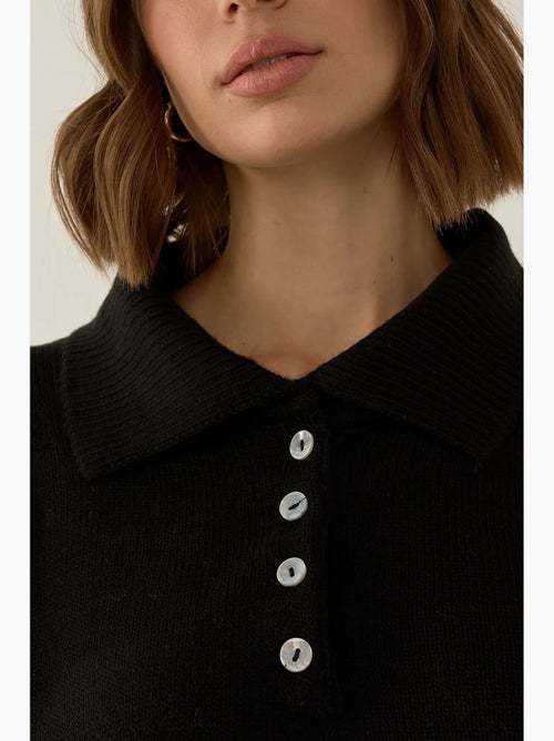 Camisola de corte descontraído com gola com botões hiccup - Kiabi Camisola de corte descontraído com gola com botões hiccup - Kiabi