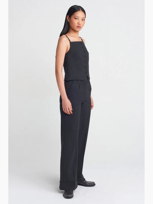 Camisola de crepe decote quadrado dilvin - Kiabi Camisola de crepe decote quadrado dilvin - Kiabi
