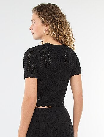 Camisola de croché com mangas curtas
