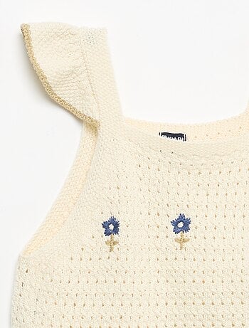 Camisola de croché sem mangas