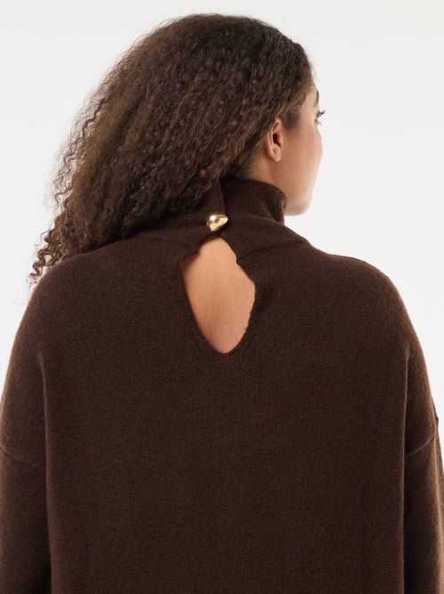 Camisola de gola alta com detalhe de joia nas costas - Kiabi