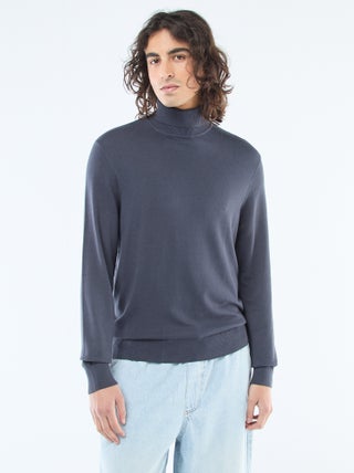 Camisola de gola alta lisa