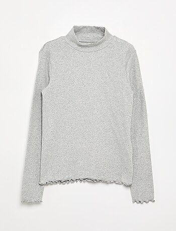 Camisola de gola alta lisa com acabamentos ondulados