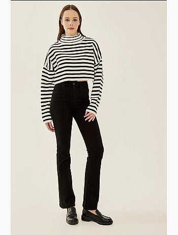 Camisola de gola alta oversize curta às riscas hiccup