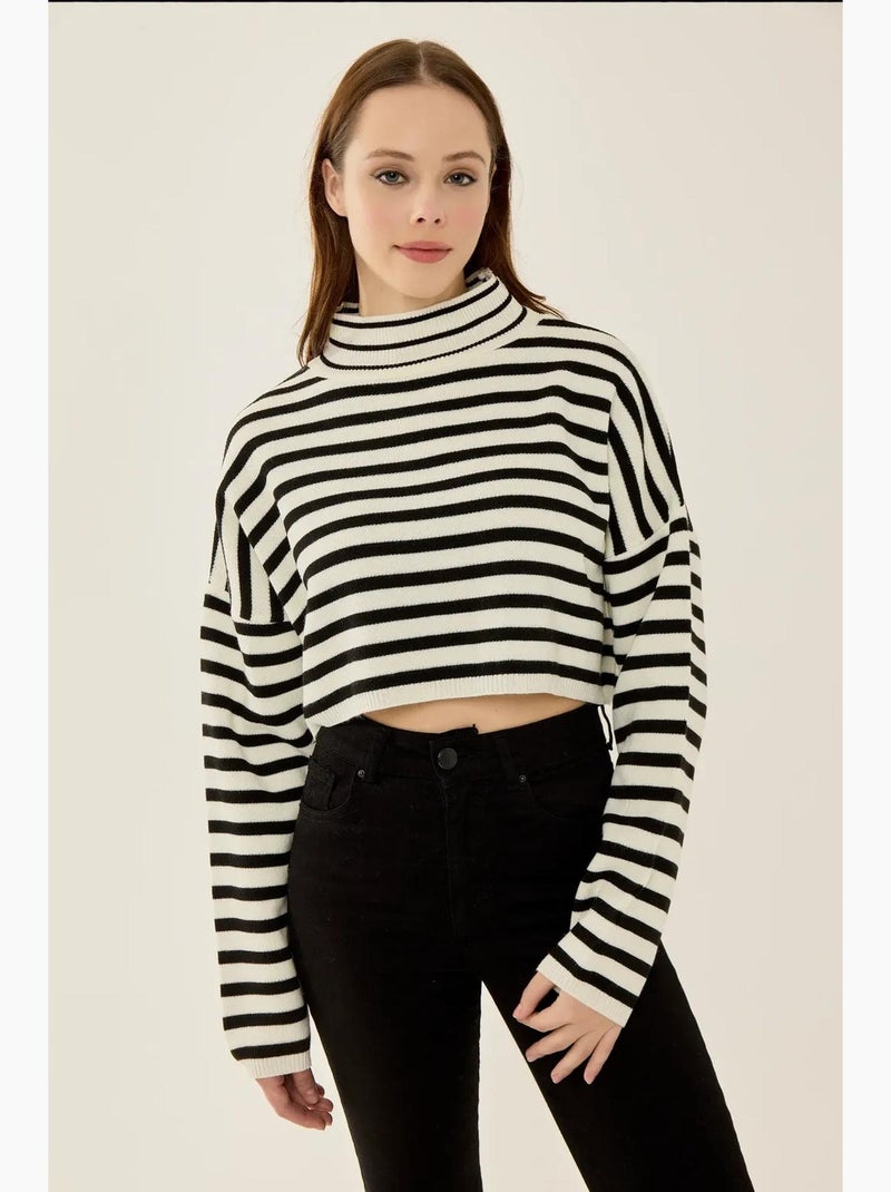 Camisola de gola alta oversize curta às riscas hiccup Preto - Kiabi