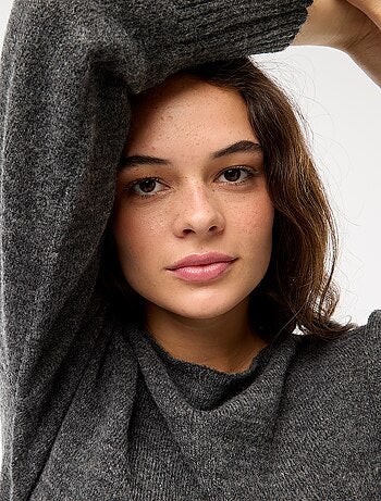 Camisola de Gola Bardot em Malha