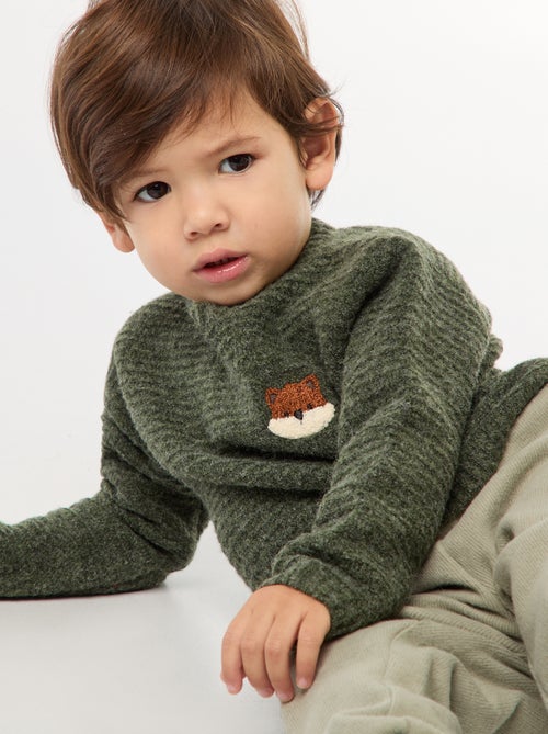 Camisola de gola redonda em malha com bordados no peito - Kiabi