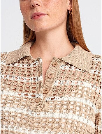 Camisola de malha às riscas com gola polo e botões