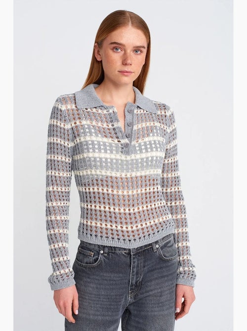 Camisola de malha às riscas com gola polo e botões dilvin - Kiabi Camisola de malha às riscas com gola polo e botões dilvin - Kiabi