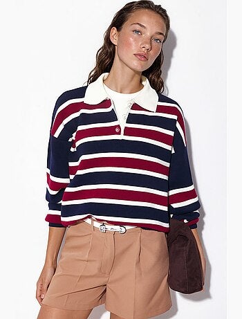 Camisola de malha às riscas com gola polo hiccup