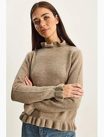 Camisola de malha com botões e meio gola alta com folho lucci