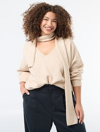 Camisola de malha com cachecol integrado