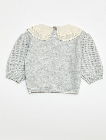 Camisola de malha com gola Claudine bordada