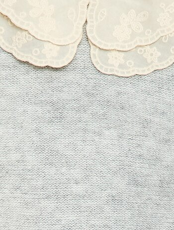 Camisola de malha com gola Claudine bordada