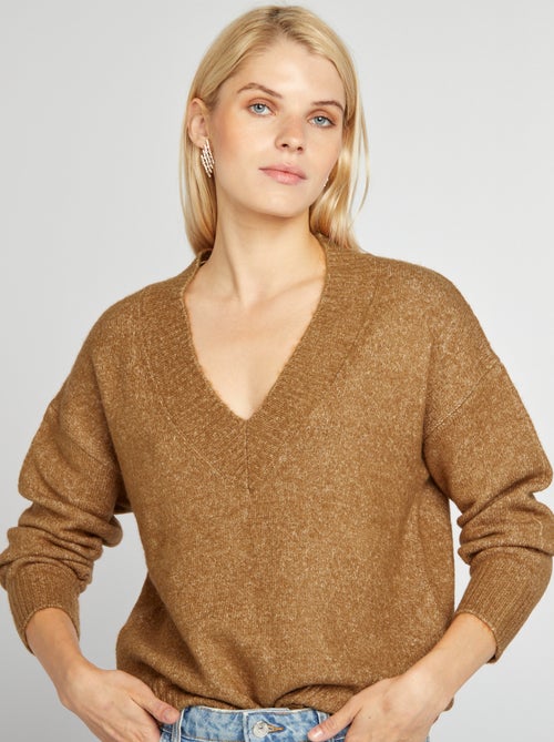 Camisola de malha com gola em bico - Kiabi
