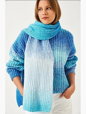 Camisola de malha com gola redonda e cachecol lucci