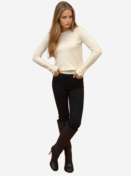 Camisola de malha com gola redonda e detalhes de botões hiccup - Kiabi Camisola de malha com gola redonda e detalhes de botões hiccup - Kiabi