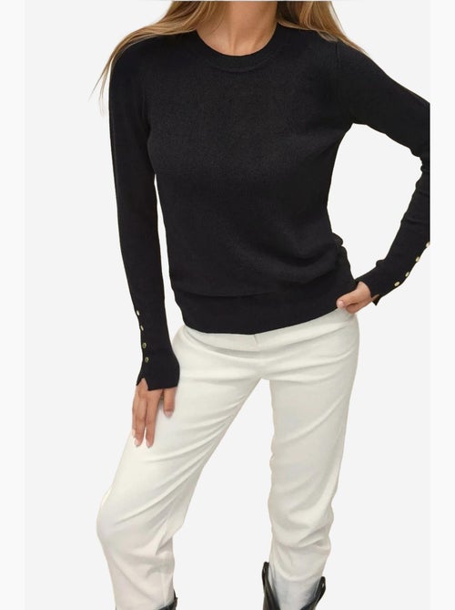 Camisola de malha com gola redonda e detalhes de botões hiccup - Kiabi Camisola de malha com gola redonda e detalhes de botões hiccup - Kiabi