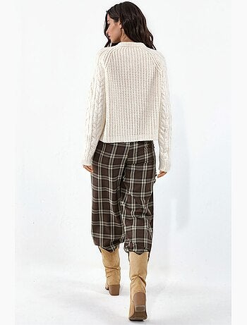Camisola de malha com gola redonda e padrão hiccup