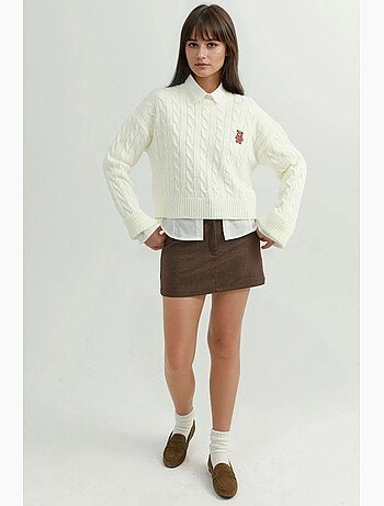 Camisola de malha com padrão de trança e bordado hiccup