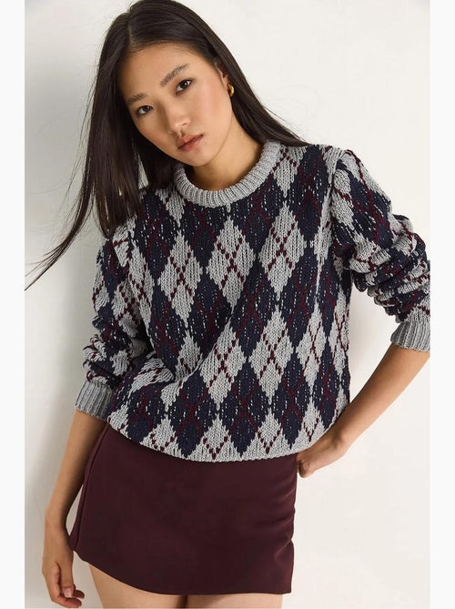 Camisola de malha de mulher com decote redondo e padrão losango lucci - Kiabi Camisola de malha de mulher com decote redondo e padrão losango lucci - Kiabi