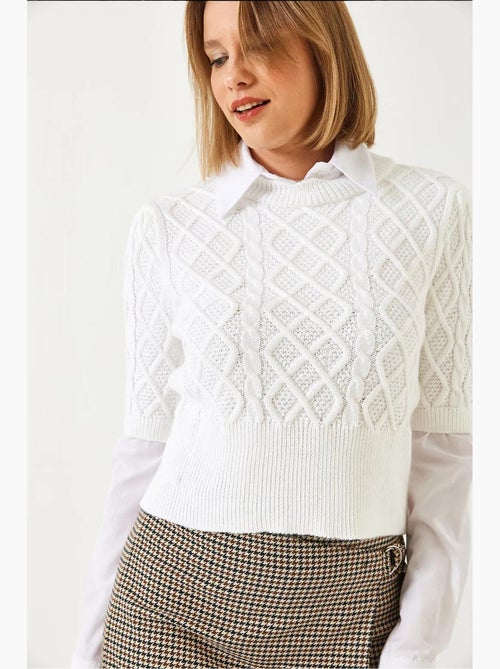 Camisola de malha entrançada com detalhes de camisa lucci - Kiabi Camisola de malha entrançada com detalhes de camisa lucci - Kiabi
