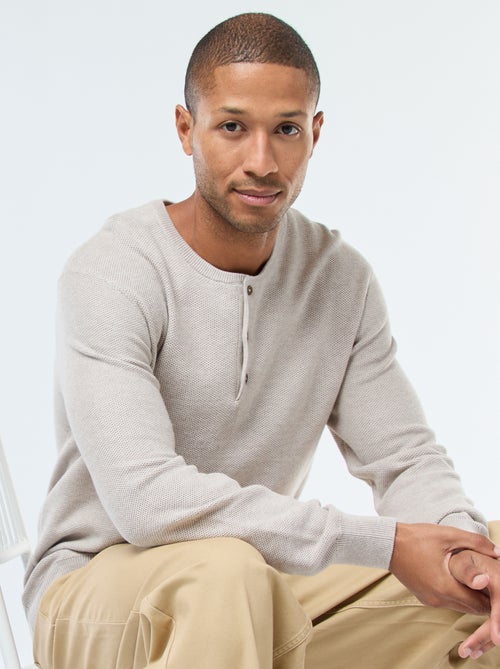 Camisola de malha fantasia com gola redonda abotoada - Kiabi