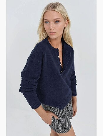 Camisola de malha macia texturizada com botões hiccup