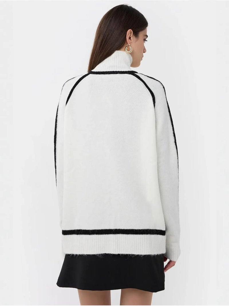 Camisola de malha oversized com detalhe contrastante hiccup Branco - Kiabi