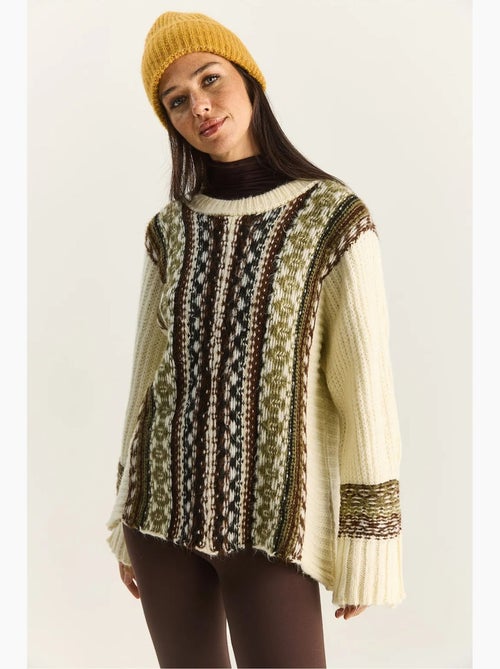 Camisola de malha oversized com estampado étnico lucci - Kiabi Camisola de malha oversized com estampado étnico lucci - Kiabi