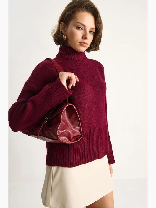 Camisola de malha oversized com gola alta lucci - Kiabi Camisola de malha oversized com gola alta lucci - Kiabi