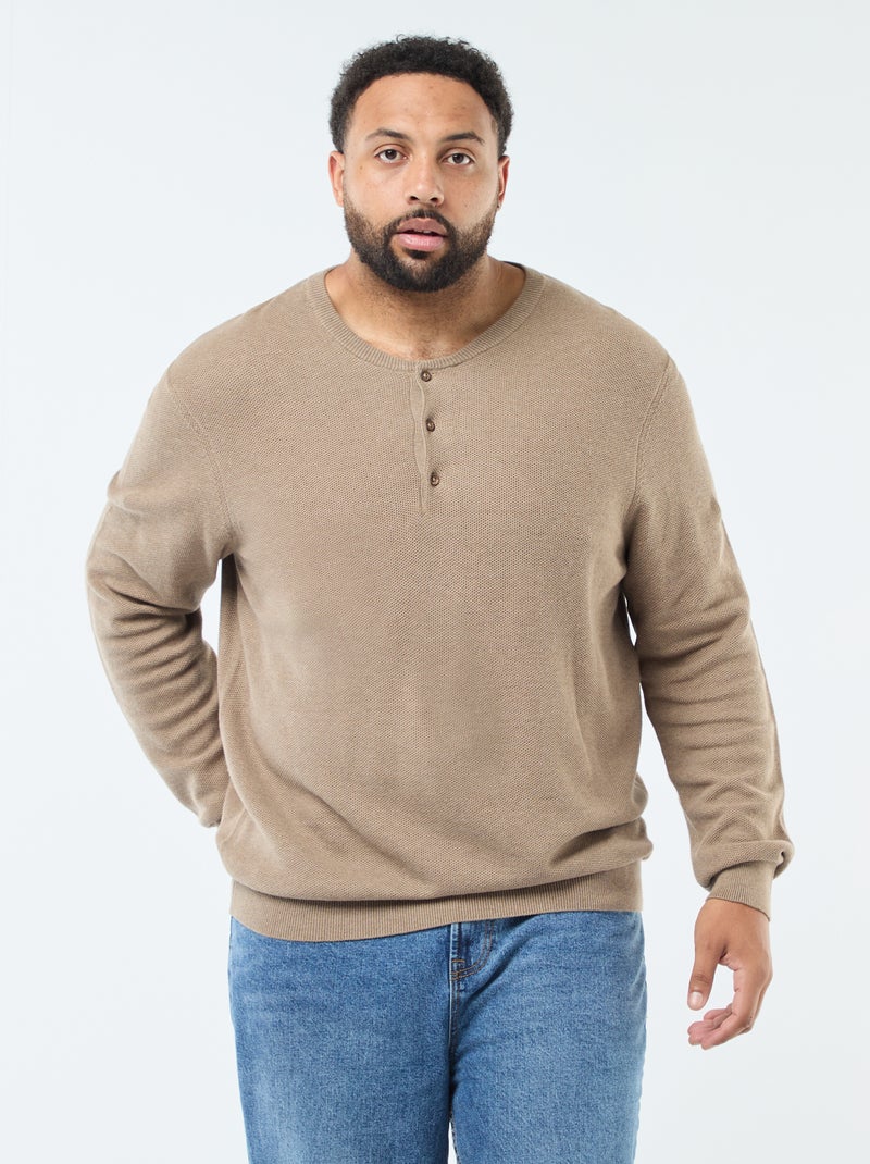 Camisola de malha piqué com gola redonda abotoada Castanho - Kiabi