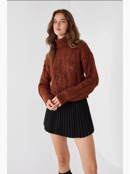 Camisola de malha texturada com gola alta hiccup - Kiabi Camisola de malha texturada com gola alta hiccup - Kiabi