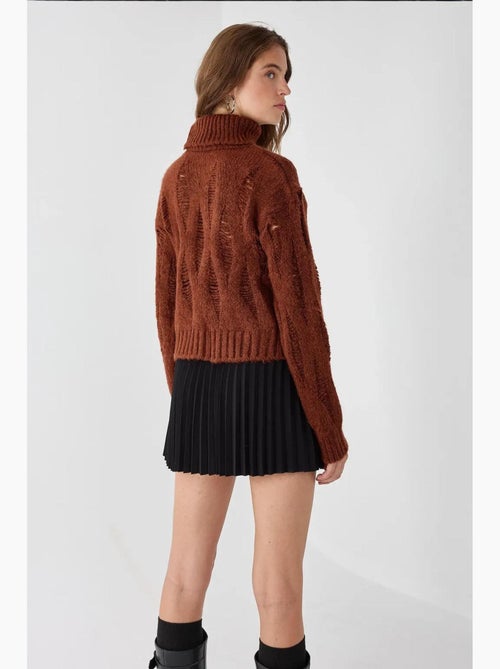 Camisola de malha texturada com gola alta hiccup - Kiabi Camisola de malha texturada com gola alta hiccup - Kiabi