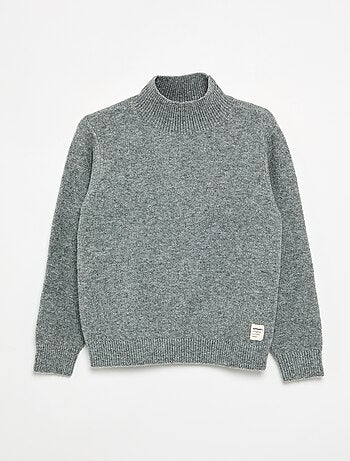 Camisola de manga comprida e gola alta