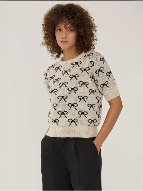 Camisola de manga curta com estampado de laço - Kiabi Camisola de manga curta com estampado de laço - Kiabi